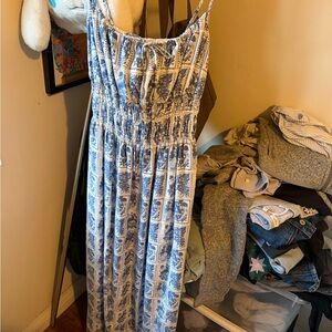 Abercrombie & Fitch Blue and White Floral Dress